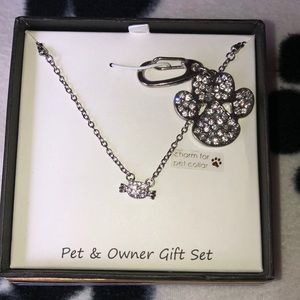 Cute Necklace and Pet charm set 🐶🐱